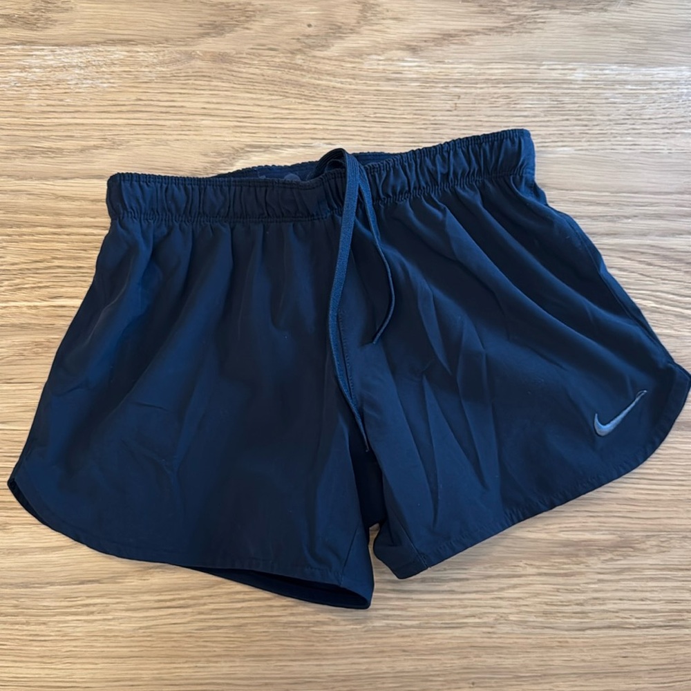 Nike shorts ✔️